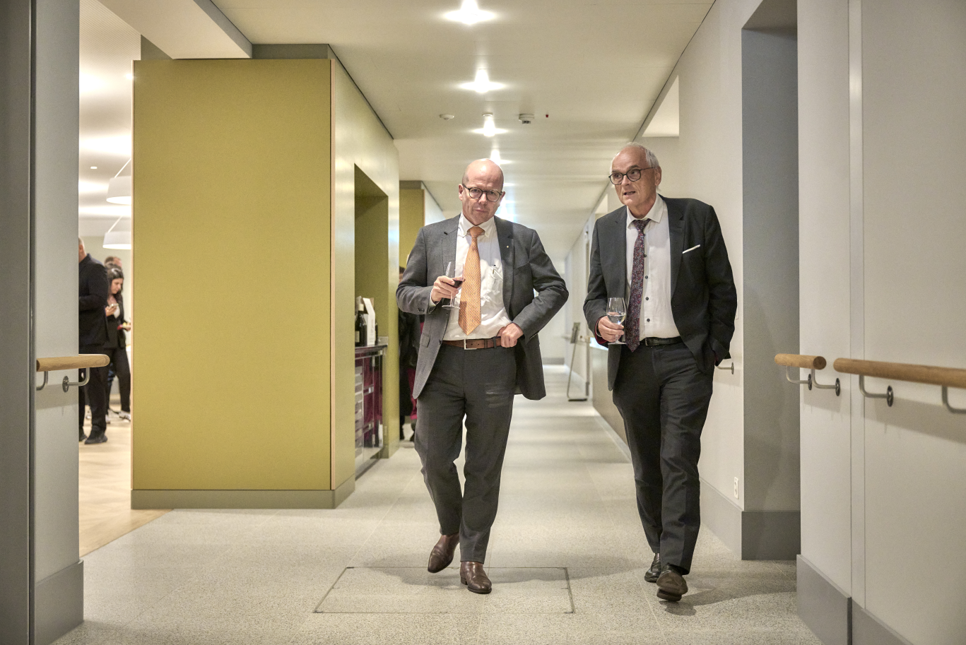 Regierungsrat Pierre-Alain Schnegg mit Christoph Leuch, Stiftungsratspräsident tilia
